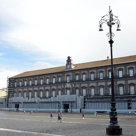 Relais Piazza Del Plebiscito B&B Neapol Exteriér fotografie