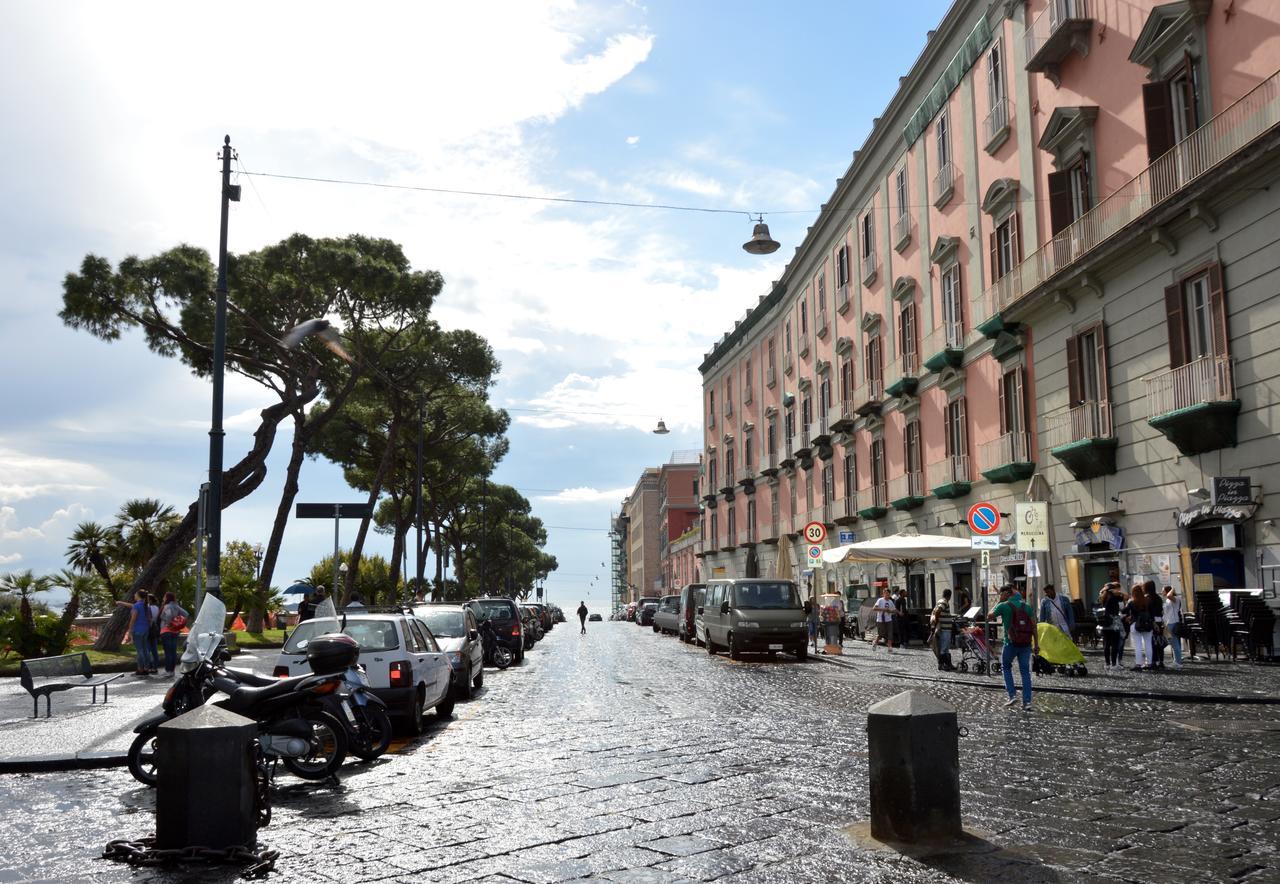 Relais Piazza Del Plebiscito B&B Neapol Exteriér fotografie